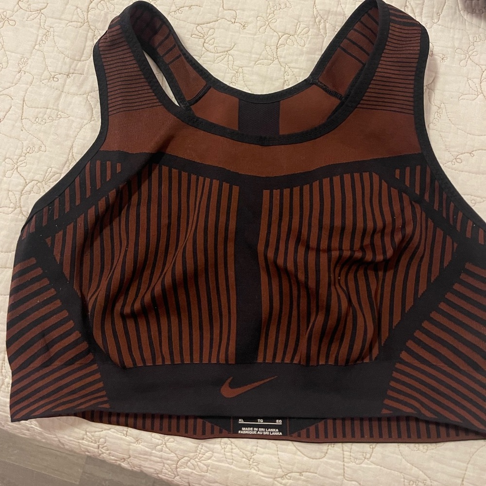 NWOT Nike Sports Bra